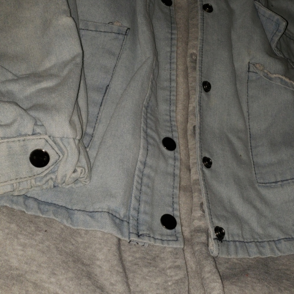 Denim jacket - Picture 2 of 7